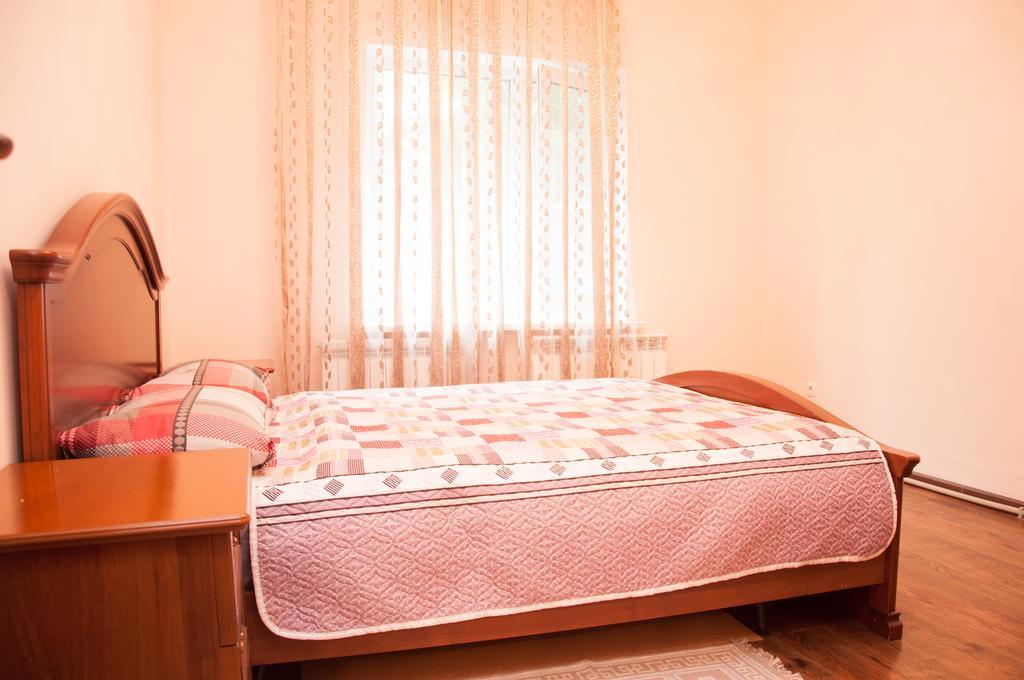 Almaty Backpackersホステル 部屋 写真