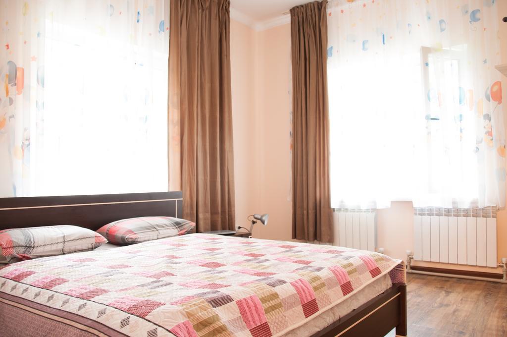 Almaty Backpackersホステル 部屋 写真