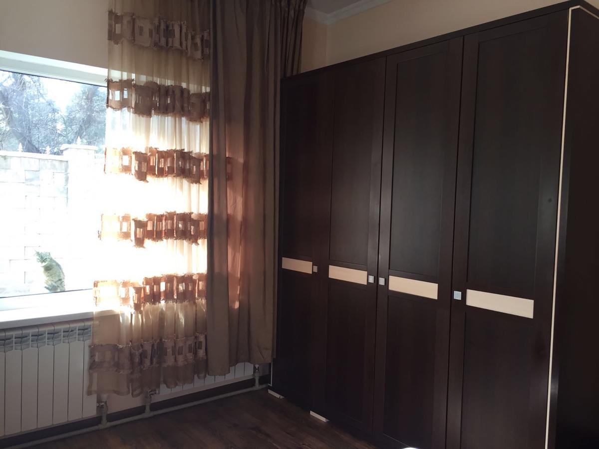 Almaty Backpackersホステル エクステリア 写真